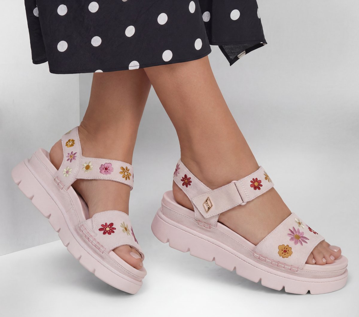Street Hiker Breeze - Cloudcroft Women Skechers on sale