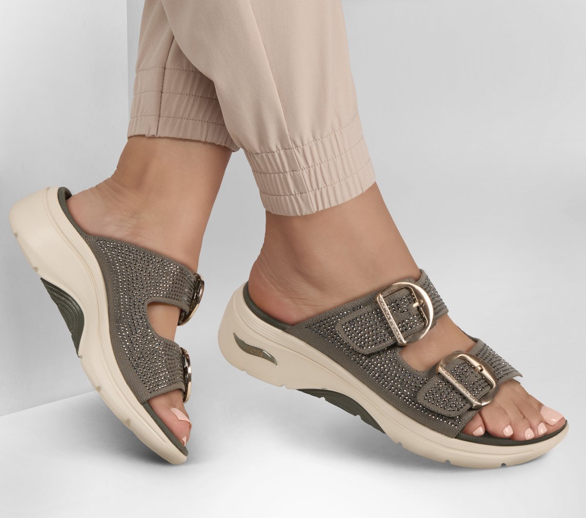 Martha Stewart: GO WALK Arch Fit 2.0 Sandal - Showstopper Women Skechers sale