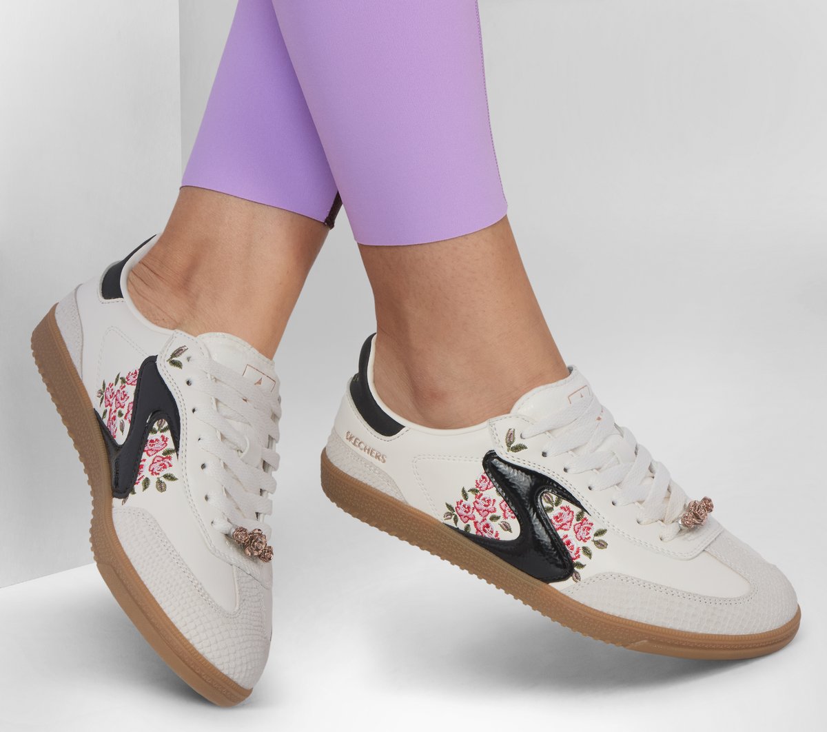 Hotshot - Fiercely Floral Women Skechers on sale