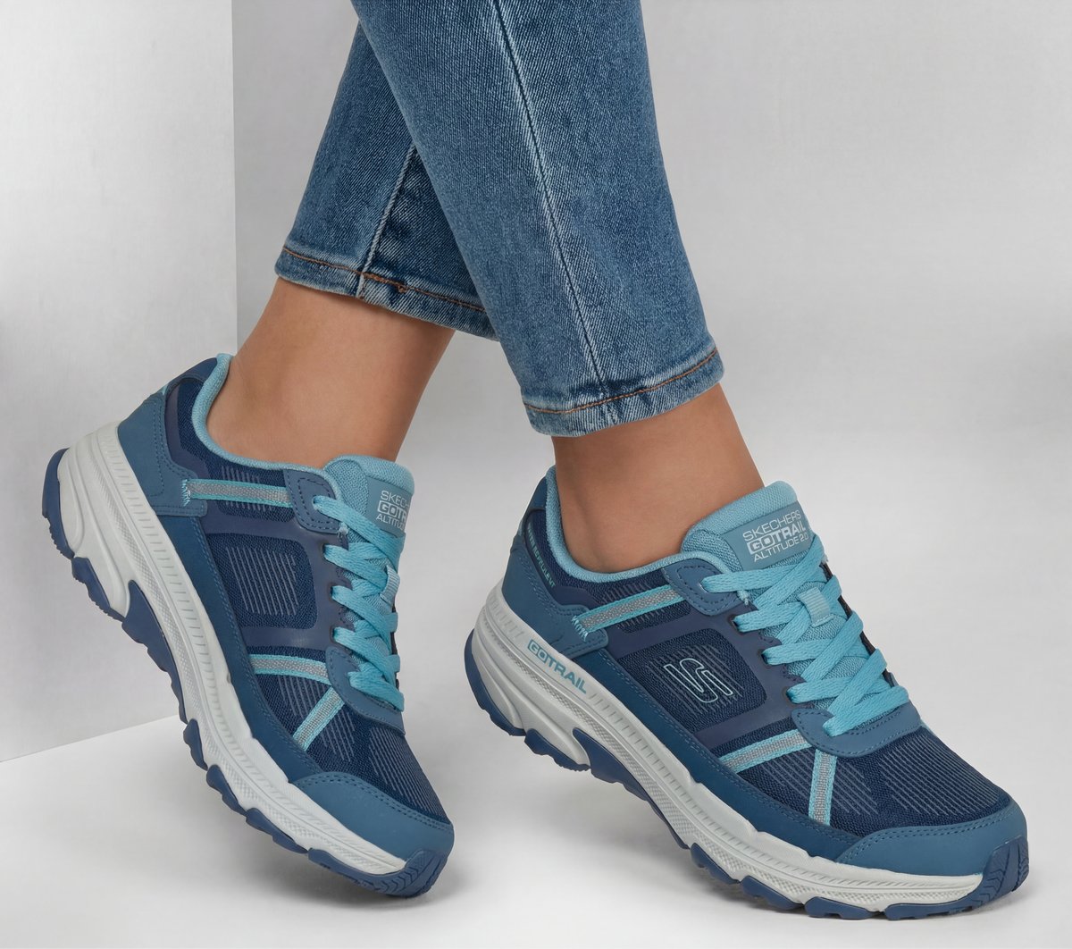 GO RUN Trail Altitude 2.0 - Red Rock Women Skechers online