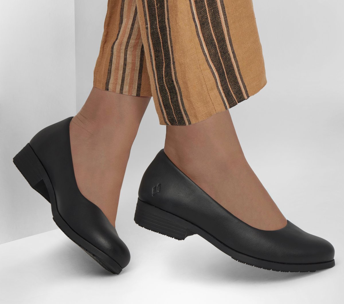 Work: Naulia Women Skechers sale