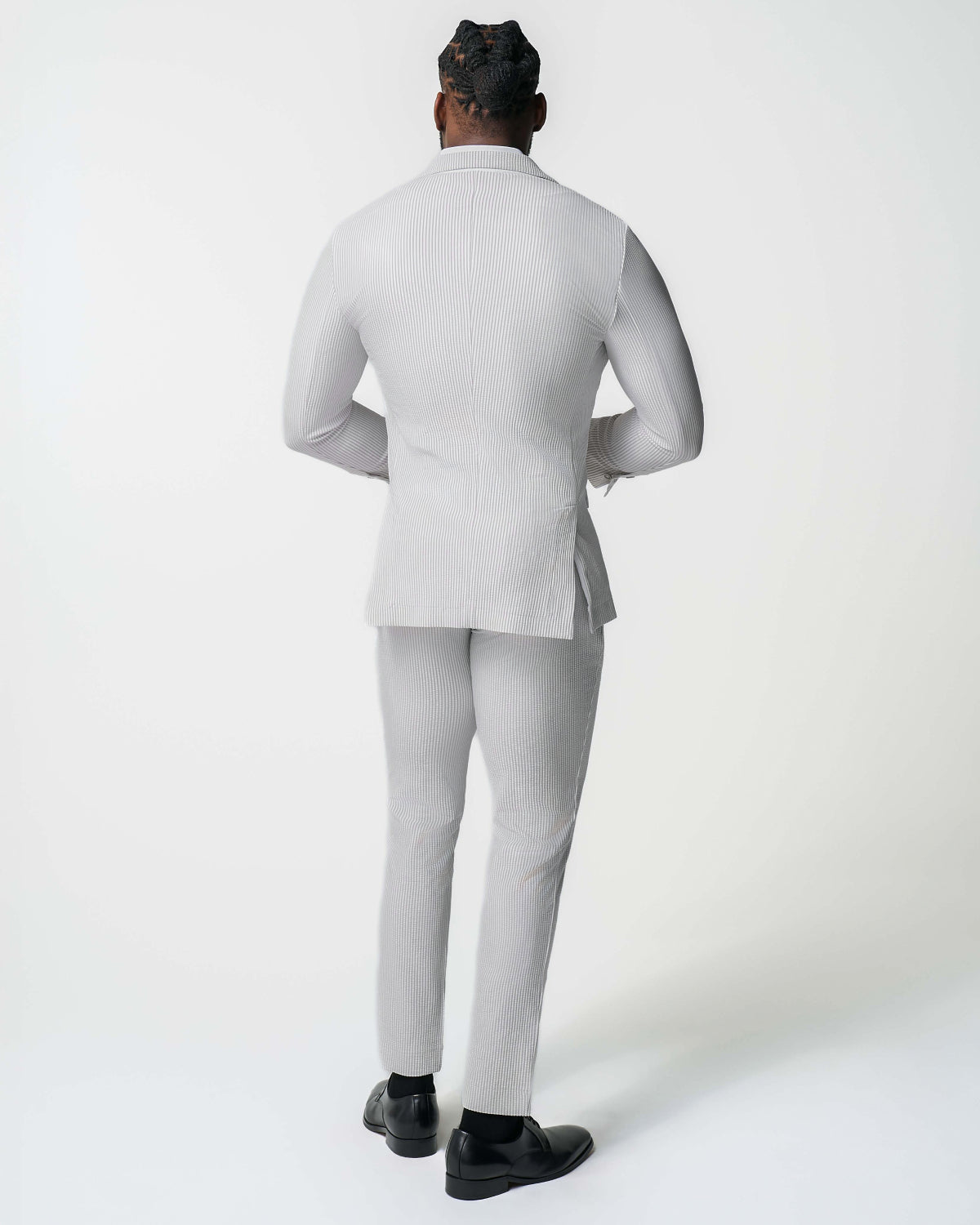 State & Liberty Athletic Fit Stretch Suit - Grey Seersucker