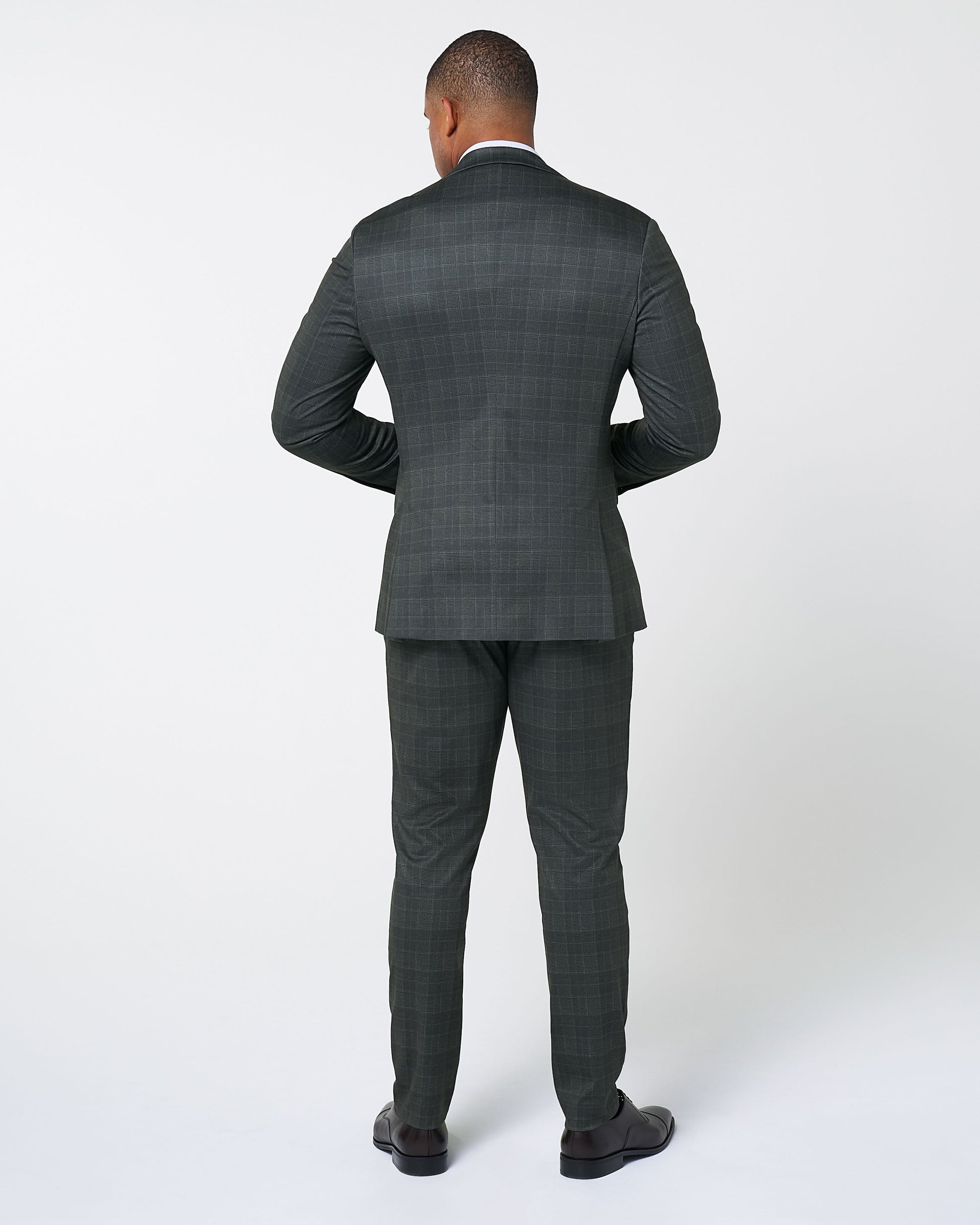 State & Liberty Athletic Fit Stretch Suit - Charcoal Plaid